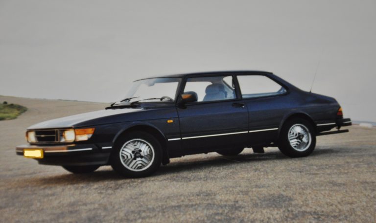 Saab 90 RF-02-YJ