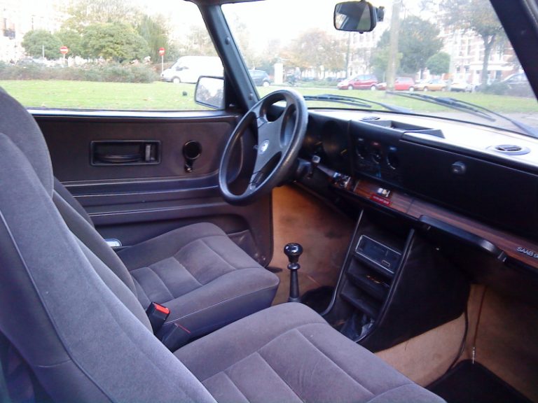 Saab 90 RH-05-TK